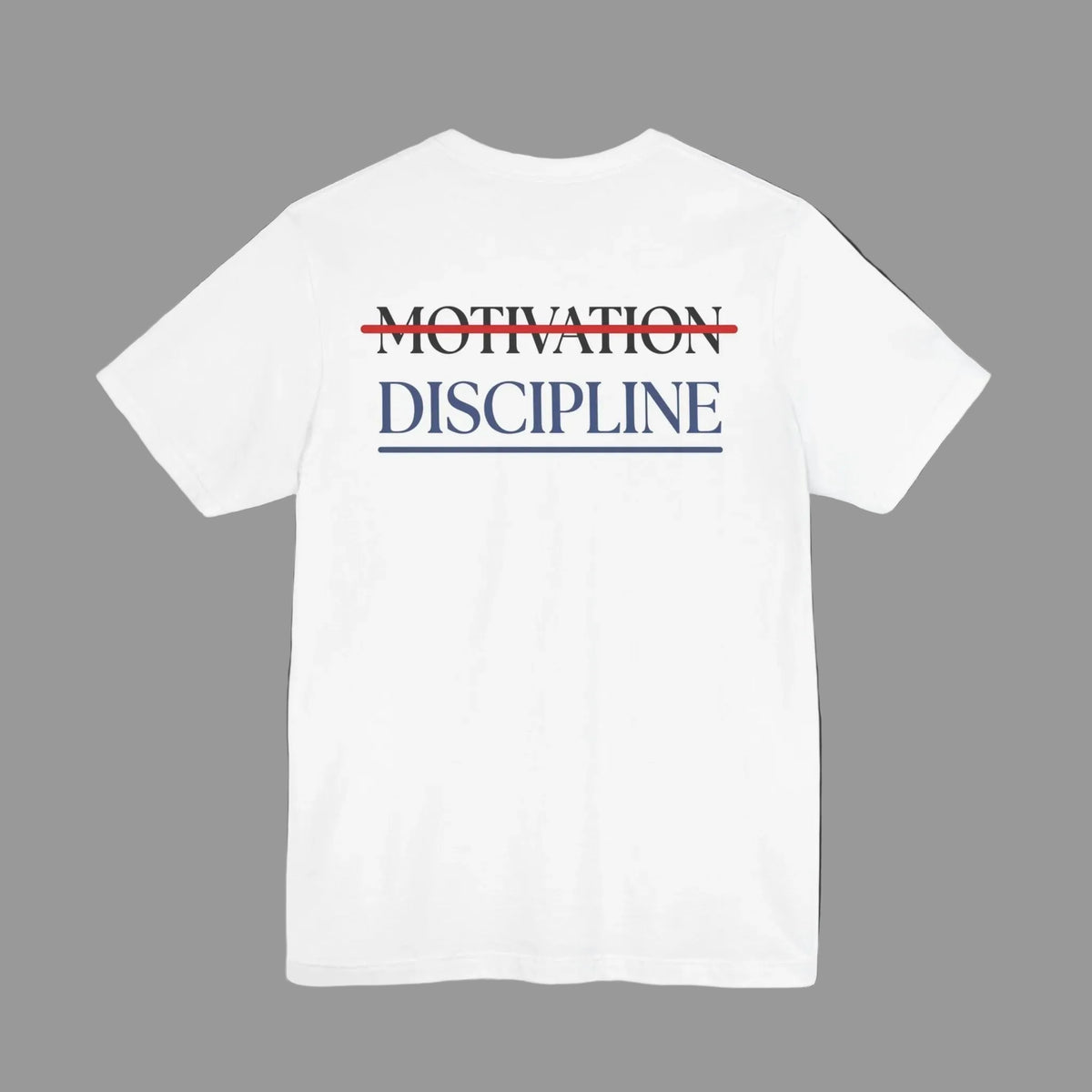 RISK ADDICT — Tee "Discipline > Motivation"